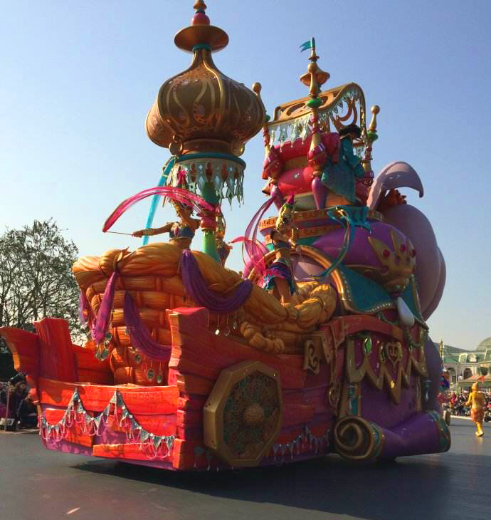 游樂(lè)園主題花車2